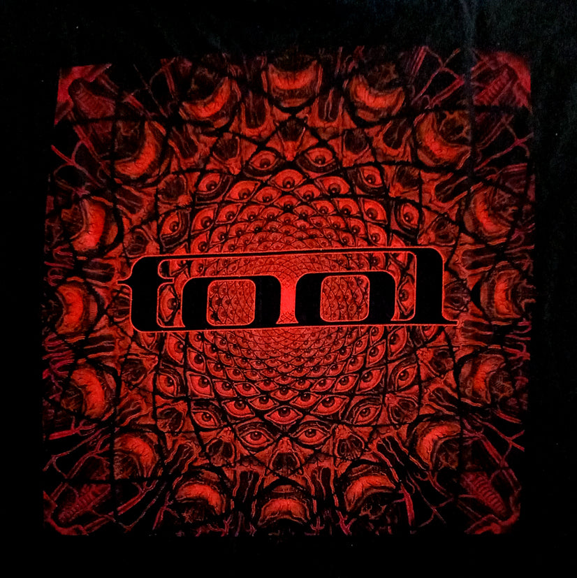 TOOL - RED PATTERN .....XL