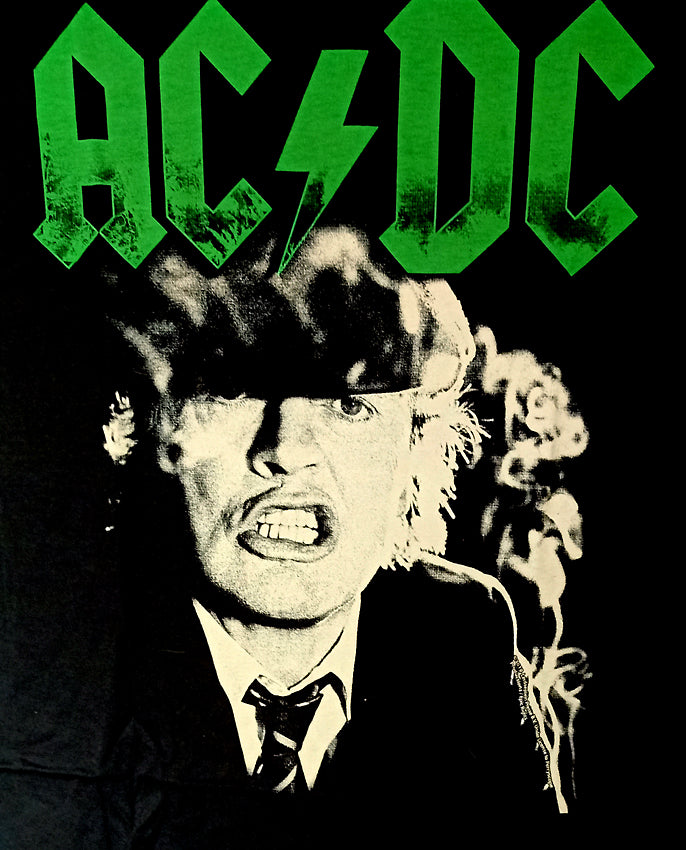 AC/DC - UNISEX - ANGUS YOUNG PORTRAIT .....L
