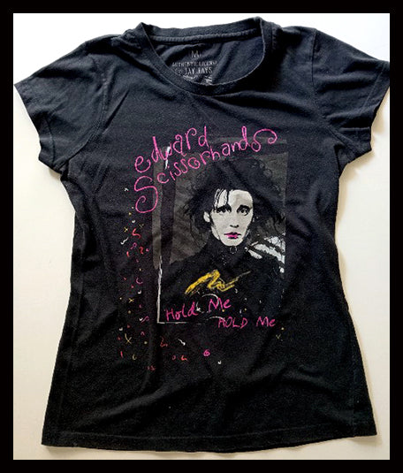 EDWARD SCISSORHANDS - HOLD ME HOLD ME     M  (preloved)