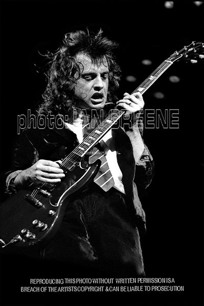 AC/DC - ANGUS 2   (12"x 8"  15"x10"  18"x12"  21"x14")