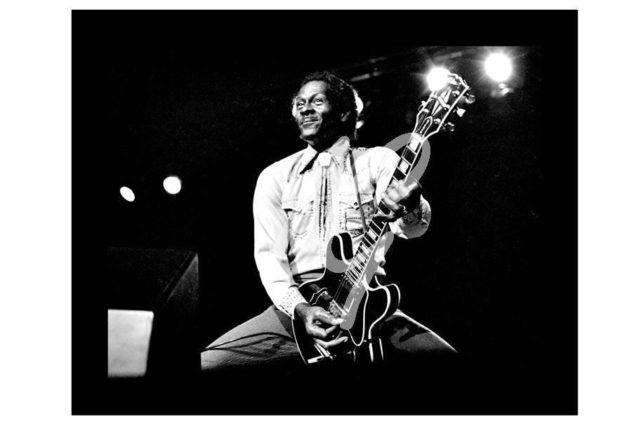 PHOTO - CHUCK BERRY #5    ( 8.5" x 6" & 10" x 8" )